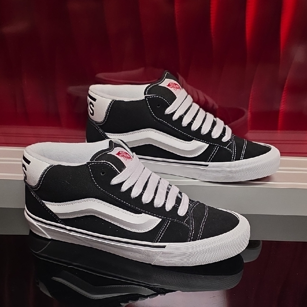 Vans Knu Mid Black White Skate Shoes Chunky Retro Style Men's 11.5 Women's 13